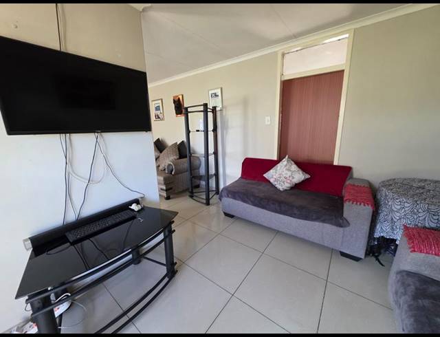 3 BEDROOM HOUSE FOR SALE IN SECUNDA